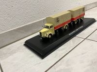 1:43 Schuco Modellauto Mercedes-Benz L6600 mit Anhänger Baden-Württemberg - Schramberg Vorschau