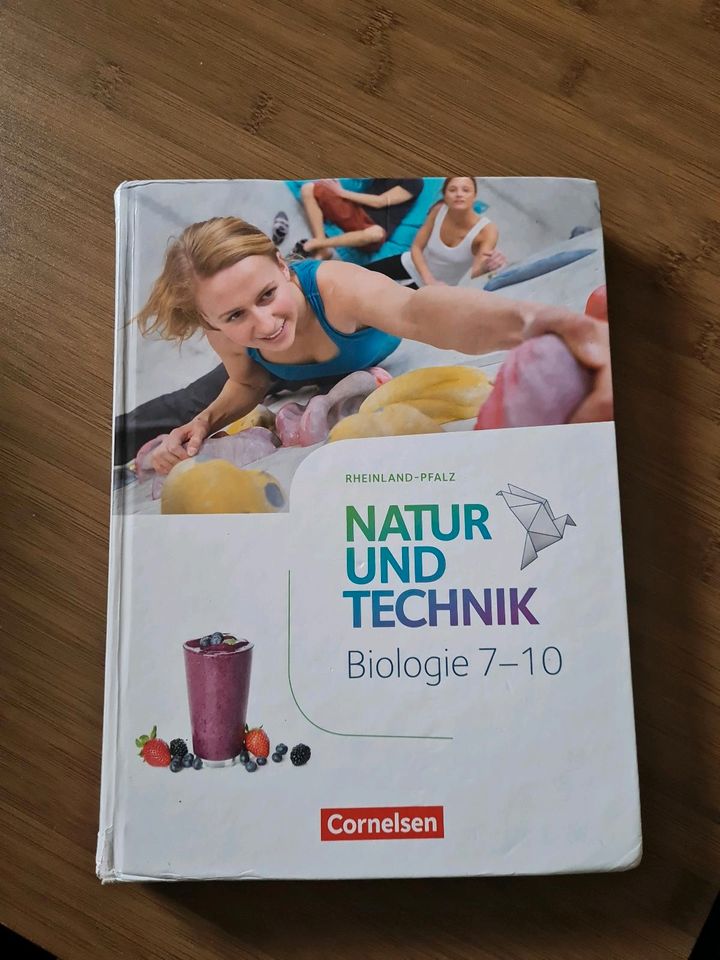 Natur und Technik Biologie 7-10  ISBN 978 3 06 015460 9 in Schweich