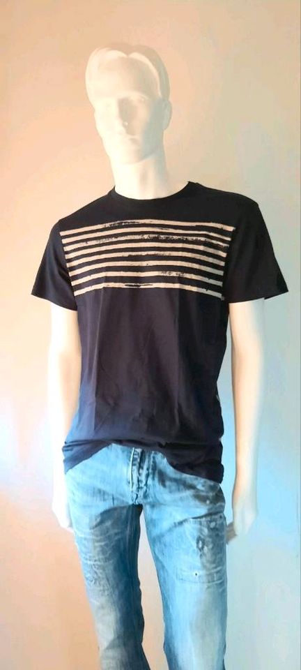 NEU GUESS Herren T-Shirt L in Vaterstetten