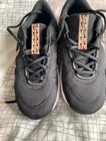 Nike Damen Turnschuhe Gr.40 Niedersachsen - Einbeck Vorschau