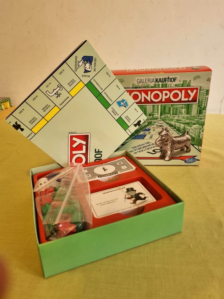 Monopoly (Reiseformat) in Berlin