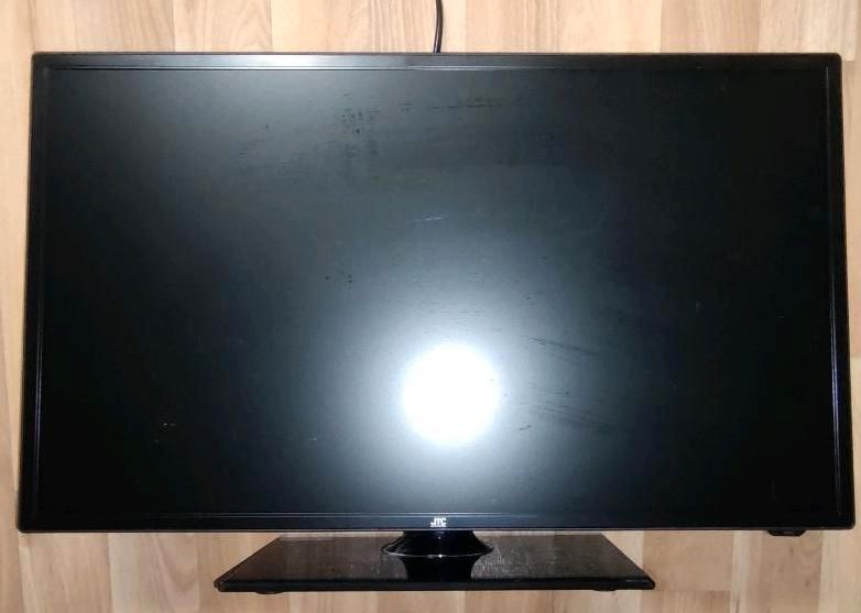 Fernseher, Flachbildschirm, Smart-TV, Desktop-Bildschirm 60cm in Cottbus