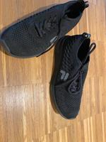 Hallenschuhe Turnschuhe Größe 39 Fila schwarz wie neu Hessen - Melsungen Vorschau