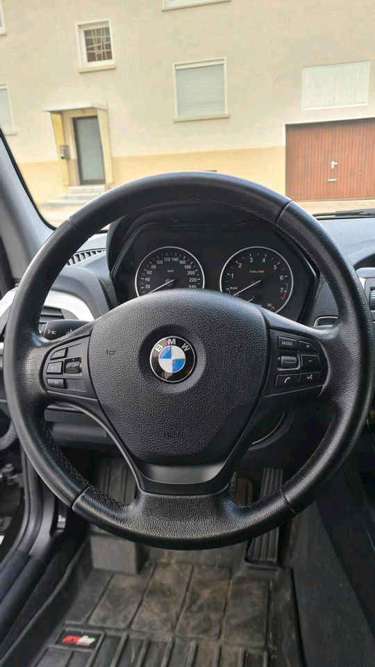 BMW 116I Twinturbo guter Ausstattung  Lichtpunkt Tempomat usw. in Balingen