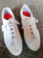 Adidas Schuhe Damen/Mädchen Größe 40 Niedersachsen - Esens Vorschau