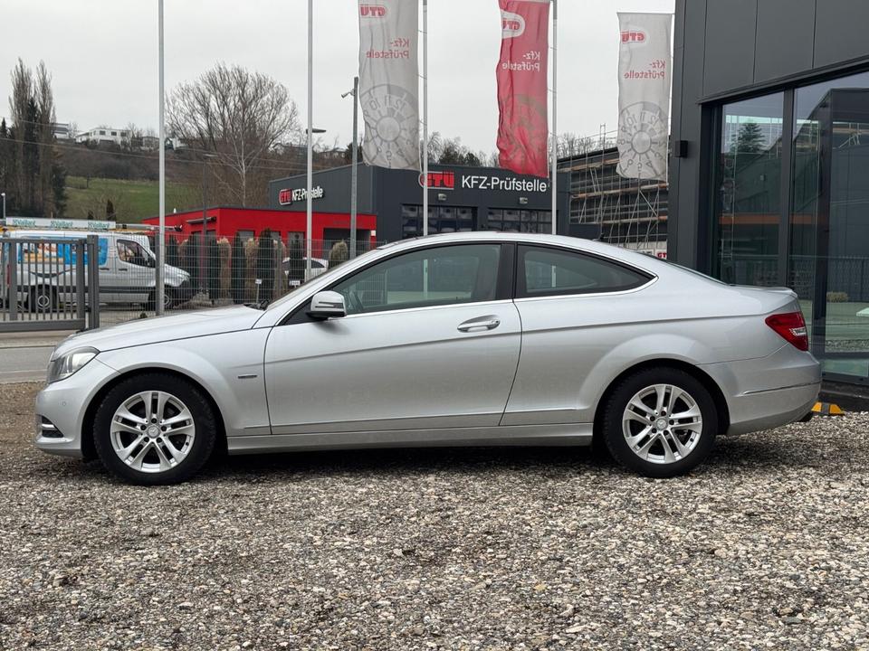 Mercedes-Benz C 180 CGI Coupe BE 7G Panorama ILS Leder COMAND in Erbach