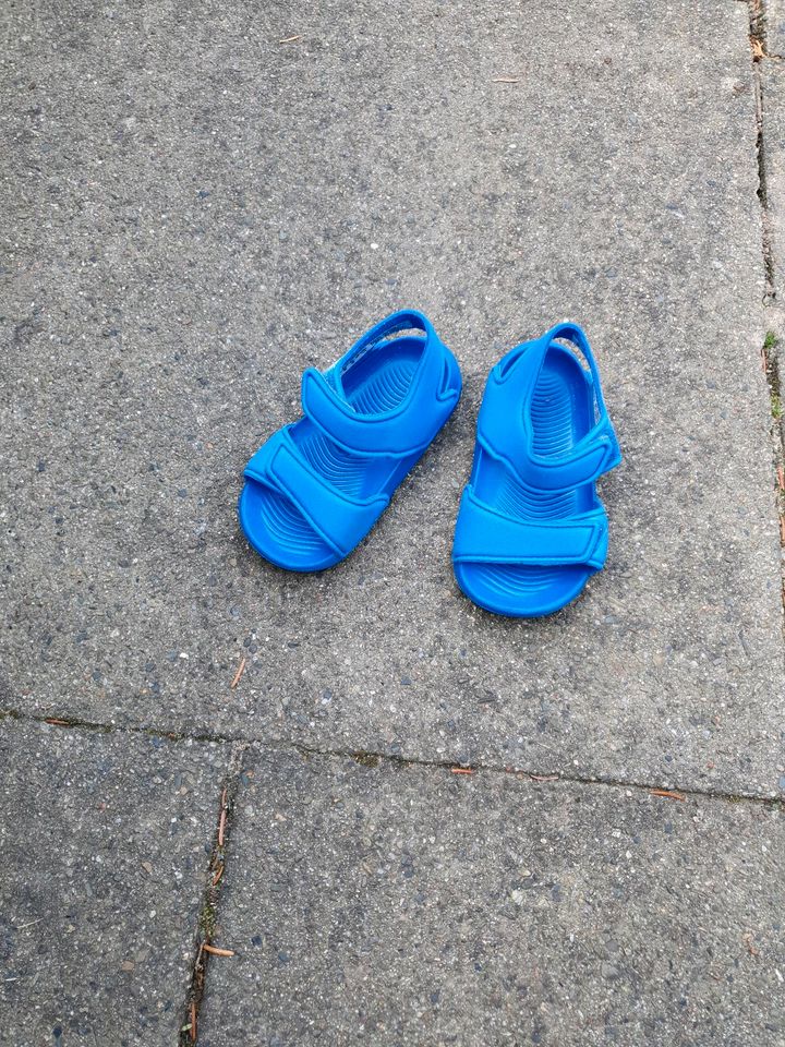 Badeschuhe ab 1 Jahr in Lüneburg