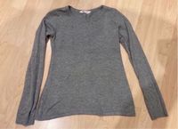 H&M Mädchen Pullover grau 146/152 Hessen - Battenberg Vorschau