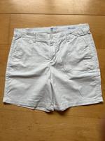 GAP   Shorts, weiß, Gr. 42   neu München - Thalk.Obersendl.-Forsten-Fürstenr.-Solln Vorschau