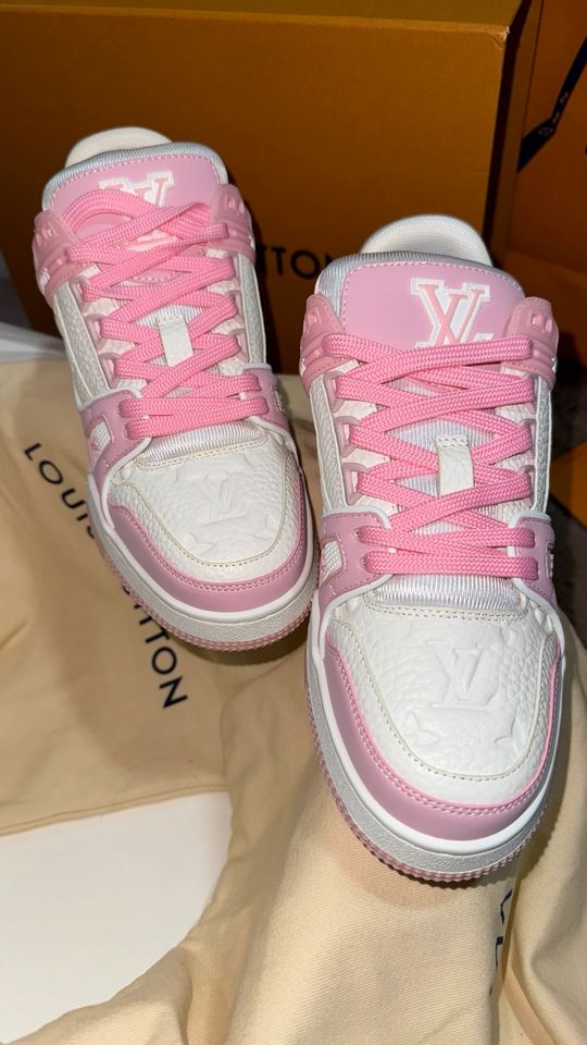 Louis Vuitton Trainer Pink White (Women's) in Berlin