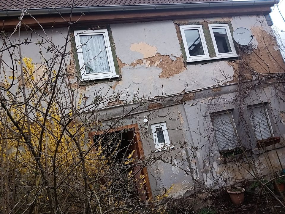 Sanierungsbedürftiges Einfamilienhaus in Schlotheim (Handwerkerobjekt) in Schlotheim