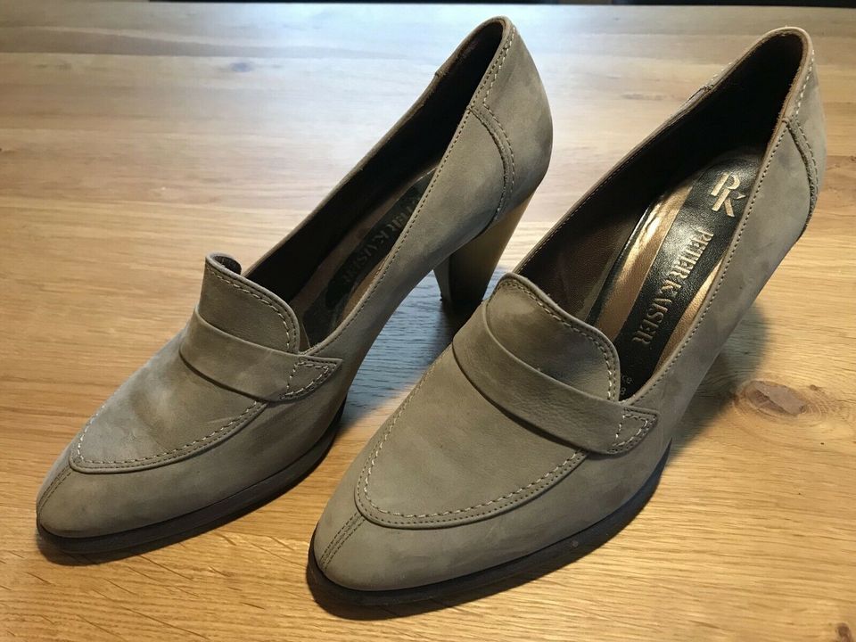 Schuhe Damen Peter Kaiser Pumps Gr. 37 (4) Leder in Idstein