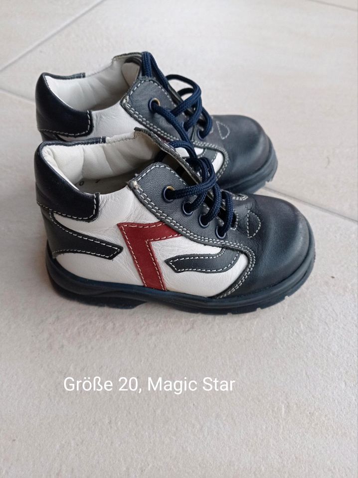 Schuhe Größe 18 bis 22 in Oldenburg
