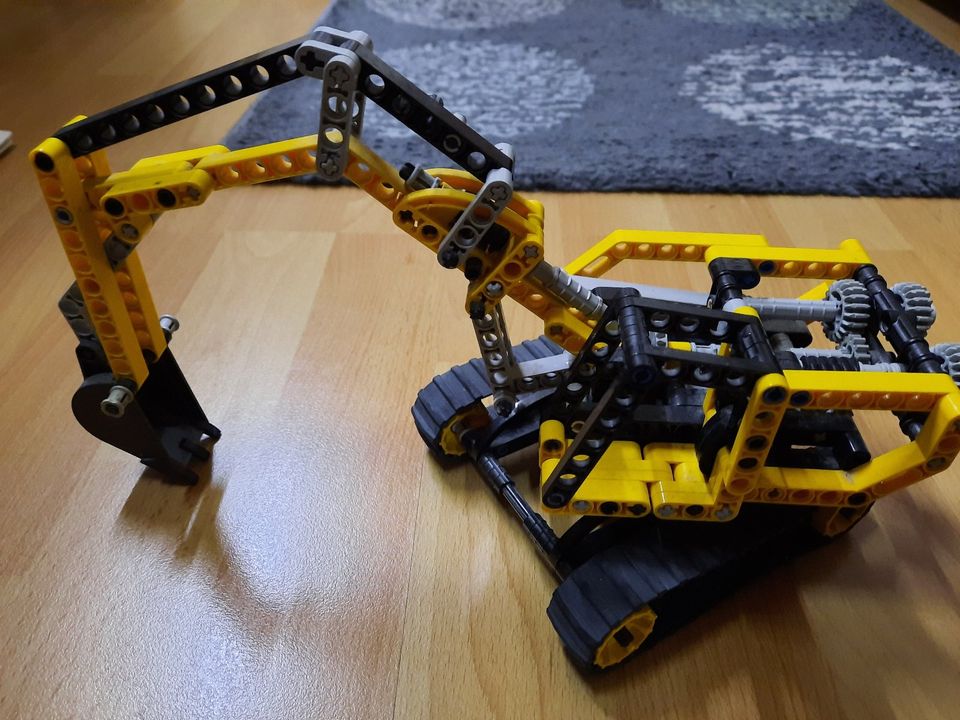 Verkaufe von Lego Technic /City Baustelle  4x Fahrzeuge in Bergisch Gladbach