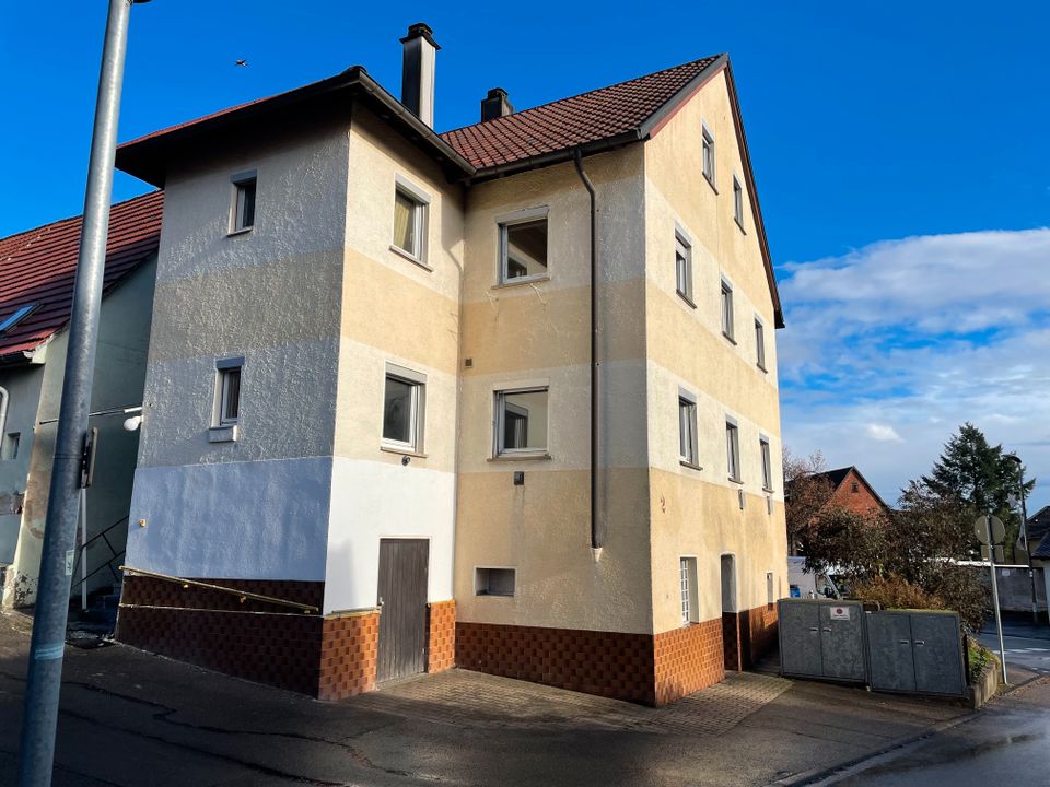 Top Lage! EG-Wohnung in einem 2-Familienhaus in LE-Oberaichen zu verkaufen! in Leinfelden-Echterdingen