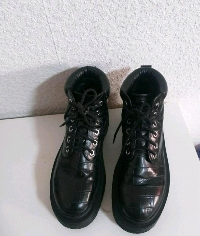 Pull&Bear winter boots Gr. 38 in Mülheim (Ruhr)