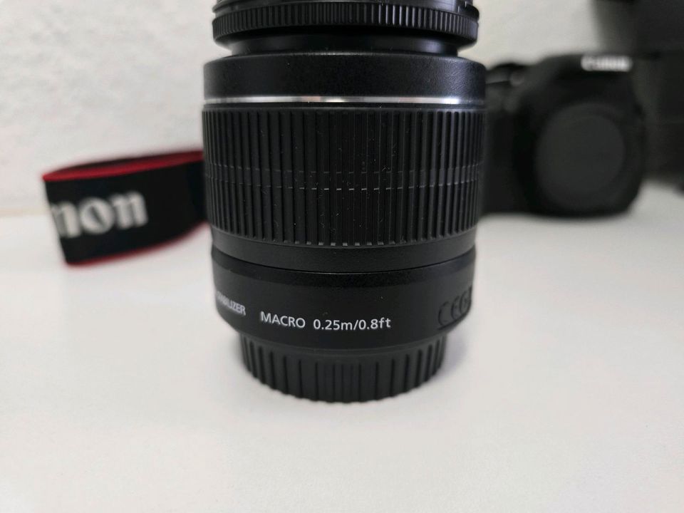 Canon EOS 600D Spiegelreflexkamera EFS55-250MM EFS 18-55MM in Köln