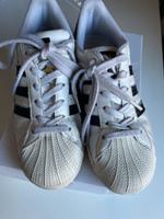 Adidas Superstar, Größe 37 1/3, Sneaker, Turnschuh Niedersachsen - Sottrum Vorschau