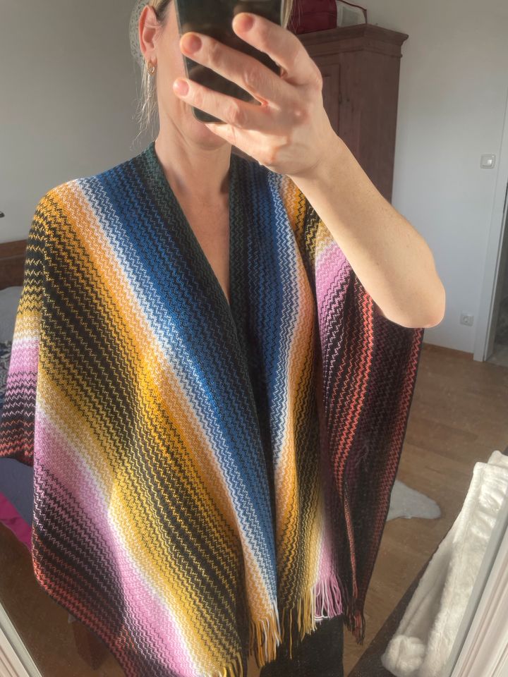 NEU NP 390.- Missoni Schal Tuch Umhang Cape grün blau gelb orange in Kelkheim