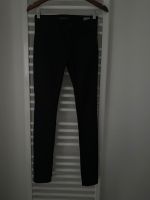 Mavi Jeanshose Schwarz Adriana Mid-rise Super Skinny  25/30 Frankfurt am Main - Innenstadt Vorschau