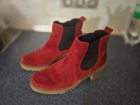 Marco Tozzi Chelsea Boots Rot Gr.41 Nordrhein-Westfalen - Bad Berleburg Vorschau