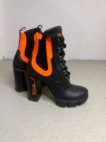 Original Prada Stiefeletten Schuhe Boots Hamburg - Altona Vorschau