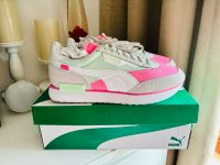 Puma Future Rider Play on Sneaker Turnschuhe Rosa Weiß Gr.42 Neu Hamburg-Mitte - Hamburg Altstadt Vorschau