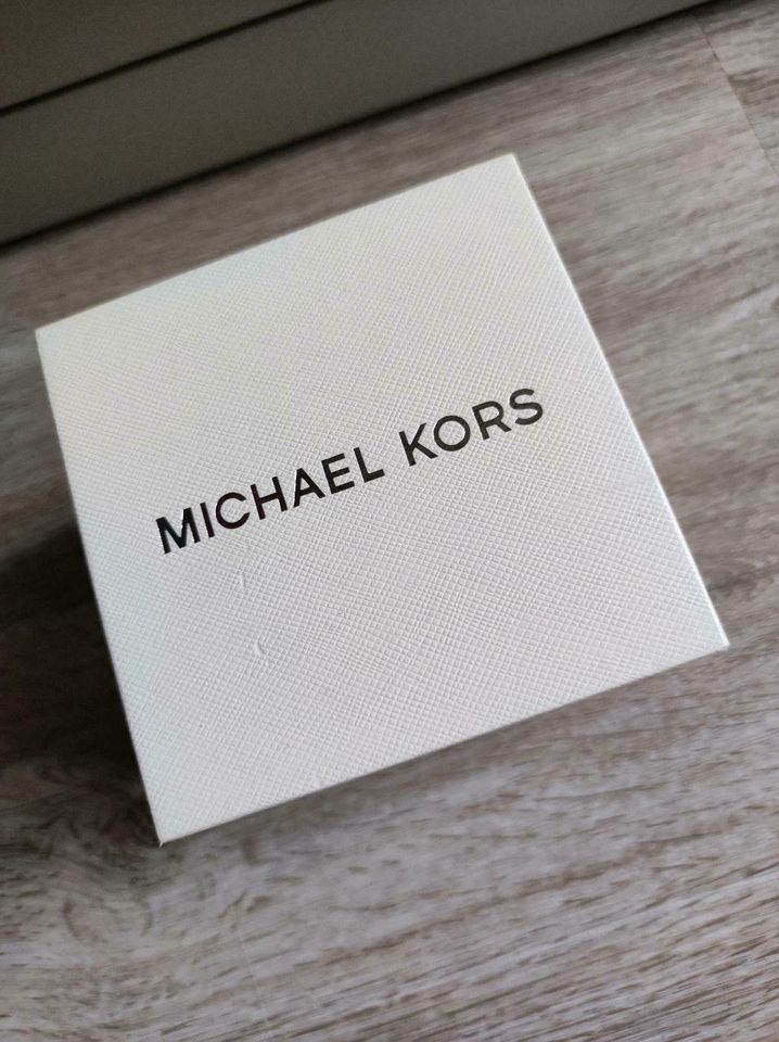 Michael Kors Uhr in original Verpackung Uhr Damen in Bielefeld - Sennestadt  | eBay Kleinanzeigen ist jetzt Kleinanzeigen