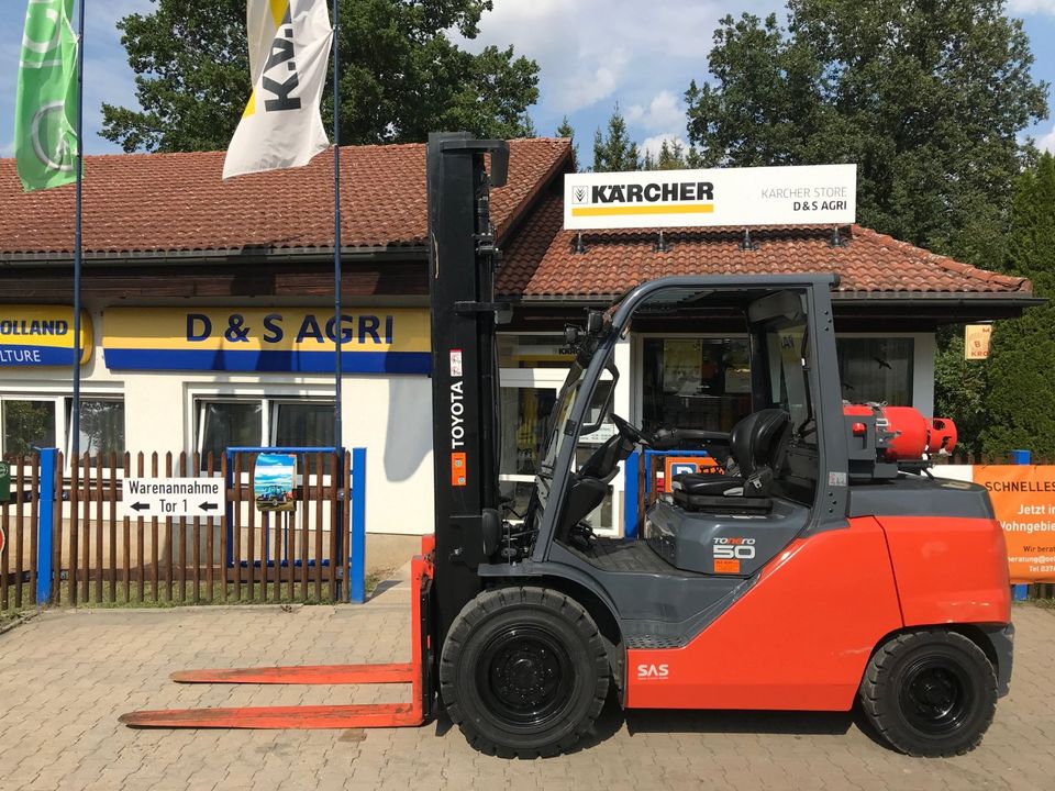 Treibgasstapler Toyota 8FG50N, 5 Tonnen in Oelsnitz / Vogtland