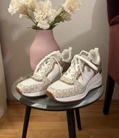 Michael Kors Sneaker (ungetragen) Hessen - Gießen Vorschau
