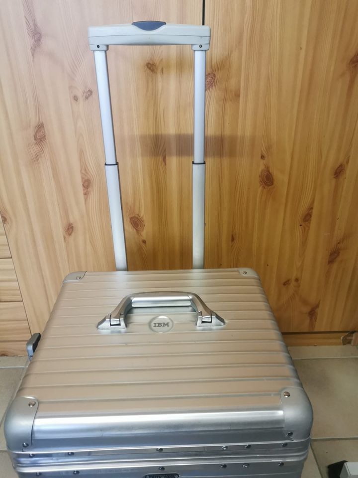 Rimowa IBM Cabin Trolley Aluminium/Alukoffer mit Rollen in Thüngersheim