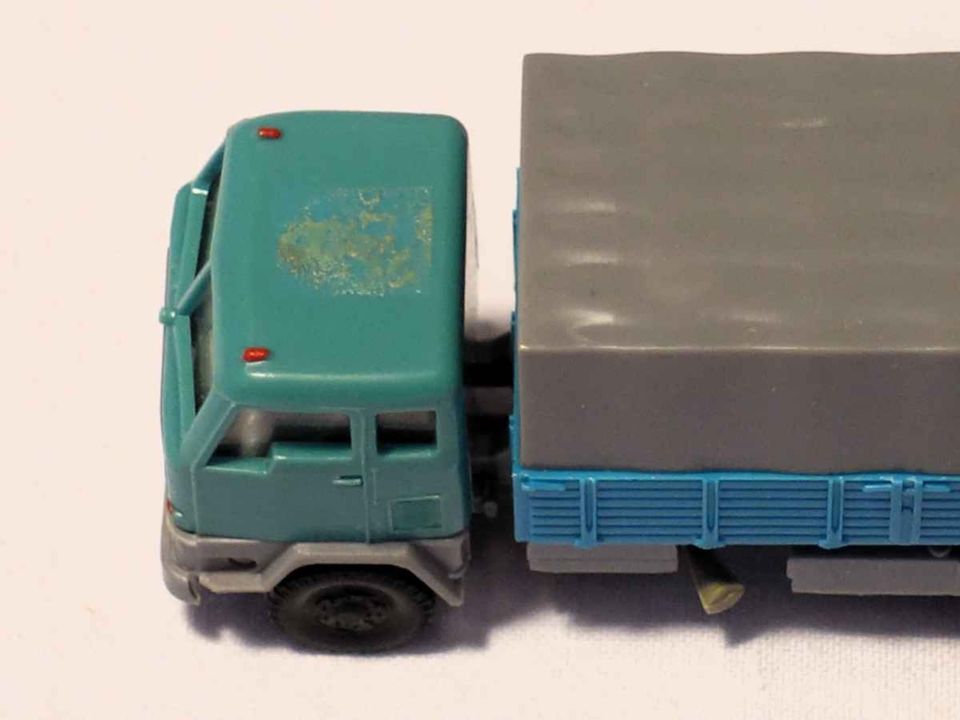 ESPEWE Volvo F88 Lastzug Plane, blau/grau, OVP, 1:87, H0, DDR in Berlin