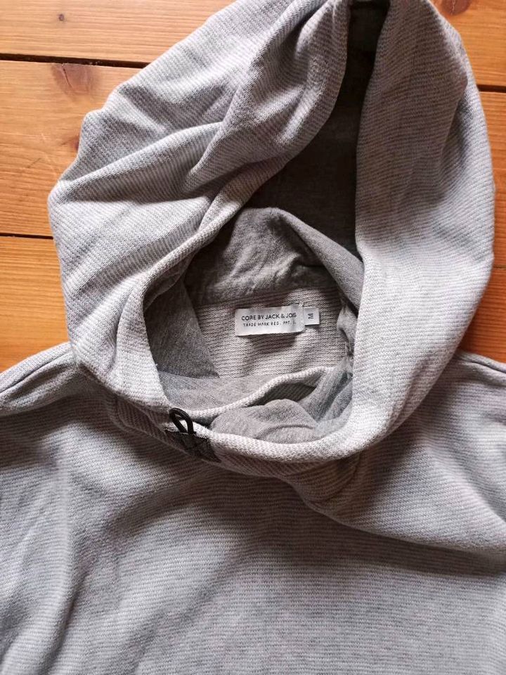 Sweatshirts Pullover u.a. Jack&Jones Gr. M in Kasendorf