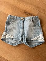 Jeans Shorts mit Spitze Gr 152 Bielefeld - Brackwede Vorschau