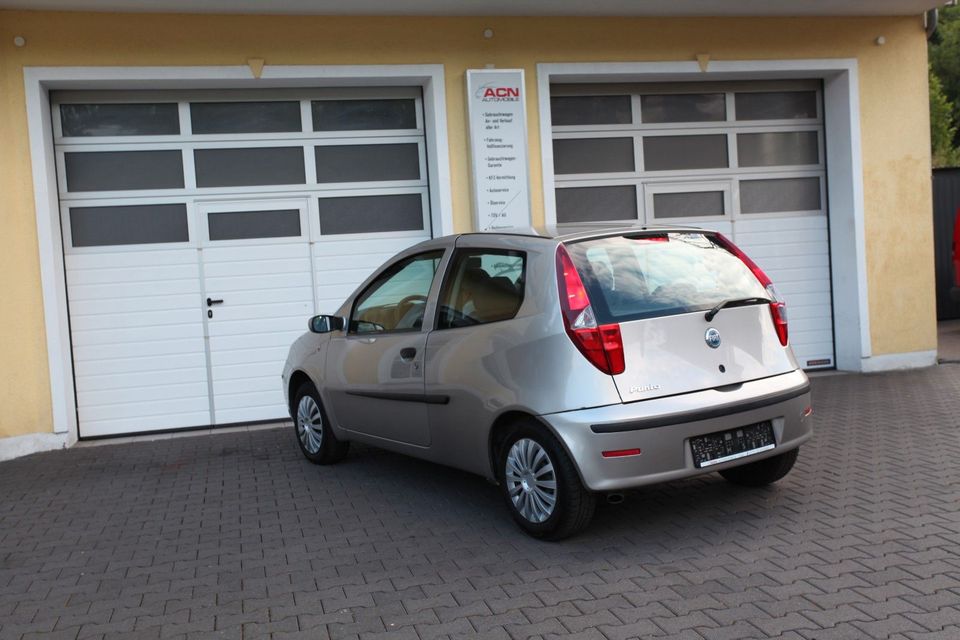 Fiat Punto 1.2 8V Dynamic, Klimaautomatik in Diez