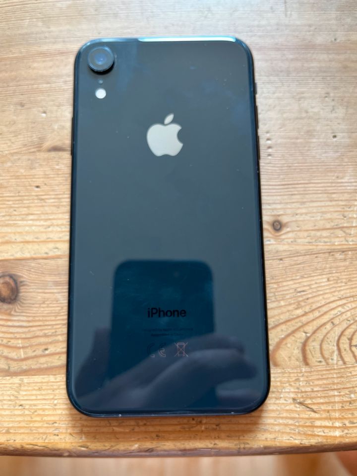 Apple iPhone XR 64GB - nur Abholer und Barzahler in Seevetal