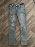 Jeans skinny fit mit Cut-Outs  H&M Nordrhein-Westfalen - Warendorf Vorschau