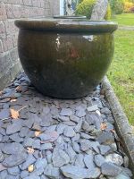 Blumentopf Keramik riesig dunkel grün Nordrhein-Westfalen - Remscheid Vorschau