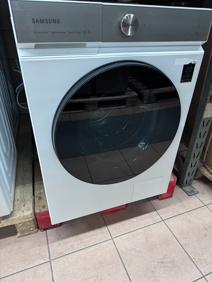 Samsung WW1EBB944AGHS2 Waschmaschine 11kg Automatische Dosierung in Hameln