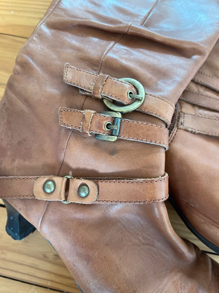 Stiefel, Leder, Gr. 37, braun in Illingen