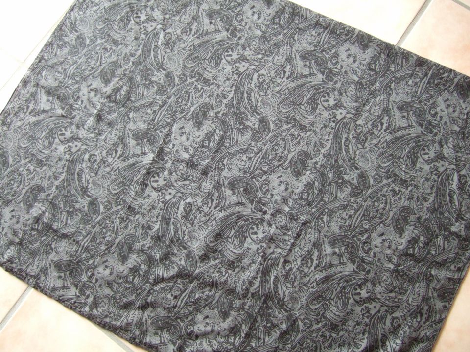 PIECES Loop-Schal Tuch grau schwarz leicht Paisley-Muster in Gelsenkirchen