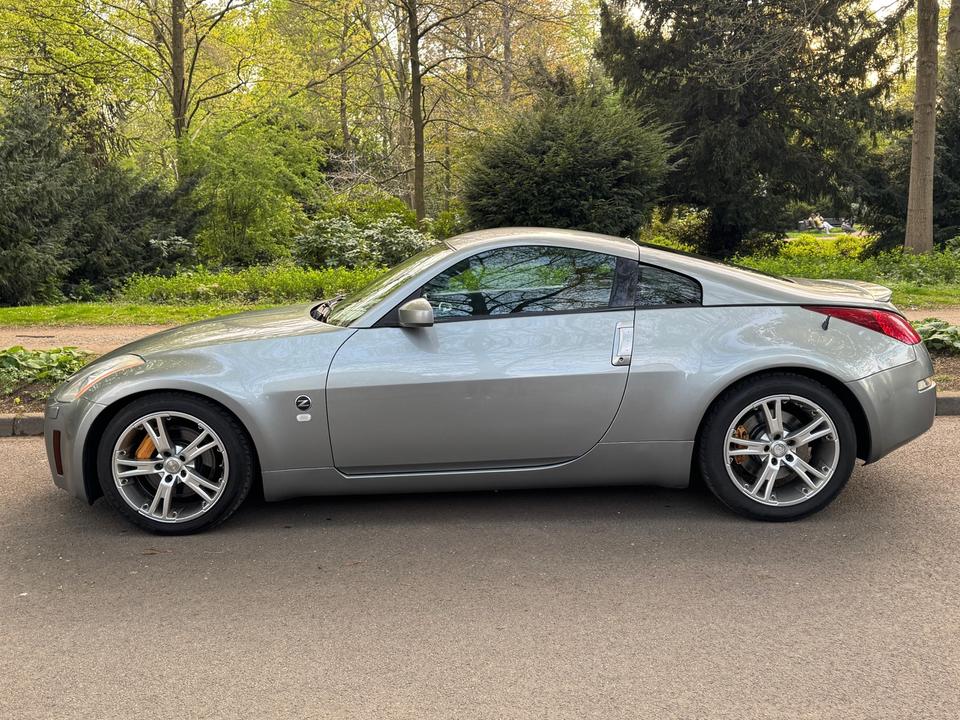 Nissan 350Z Coupé 1.Hand Scheckheft gepflegt / vielleicht Tausch? in Mönchengladbach