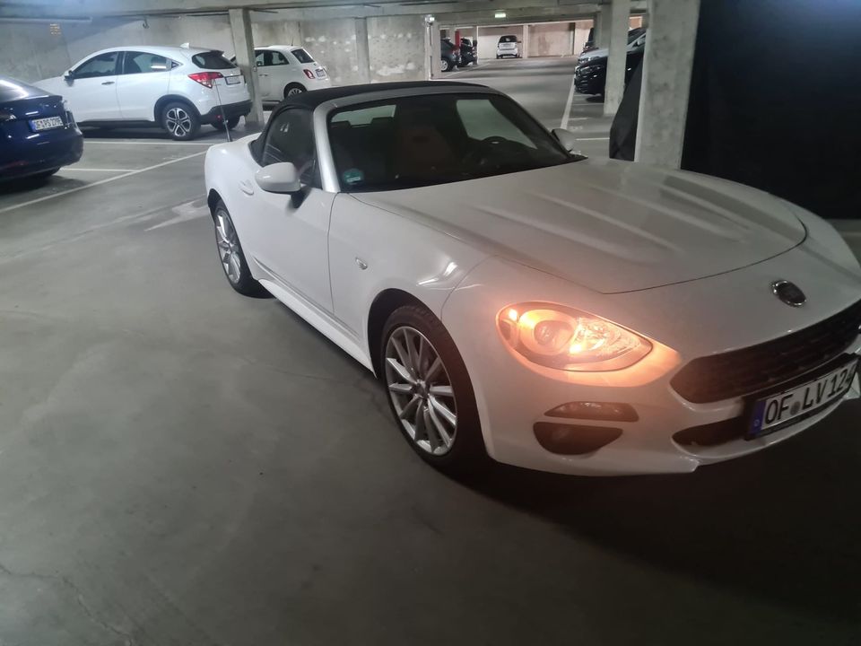 Fiat Spider 124 by 2017 in Offenbach