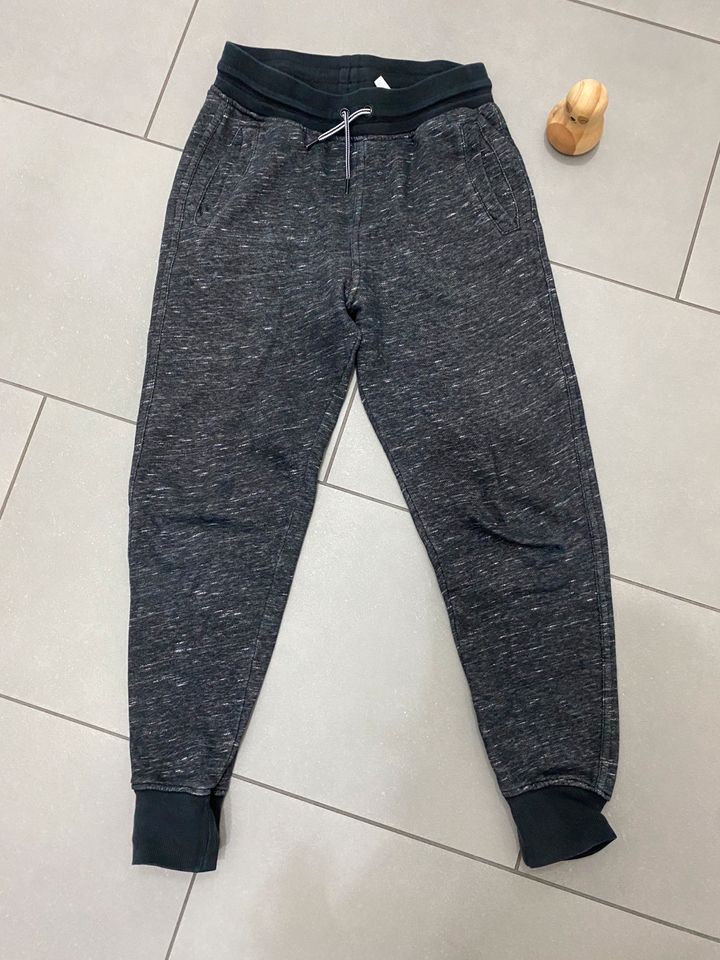 H&M Jogginghose, Größe 152, Jogger, Trainingshose in Tonna