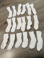 Jungen Kleidungspaket Antirutsch Socken Größe 22/24 von H&M Nordrhein-Westfalen - Lippstadt Vorschau