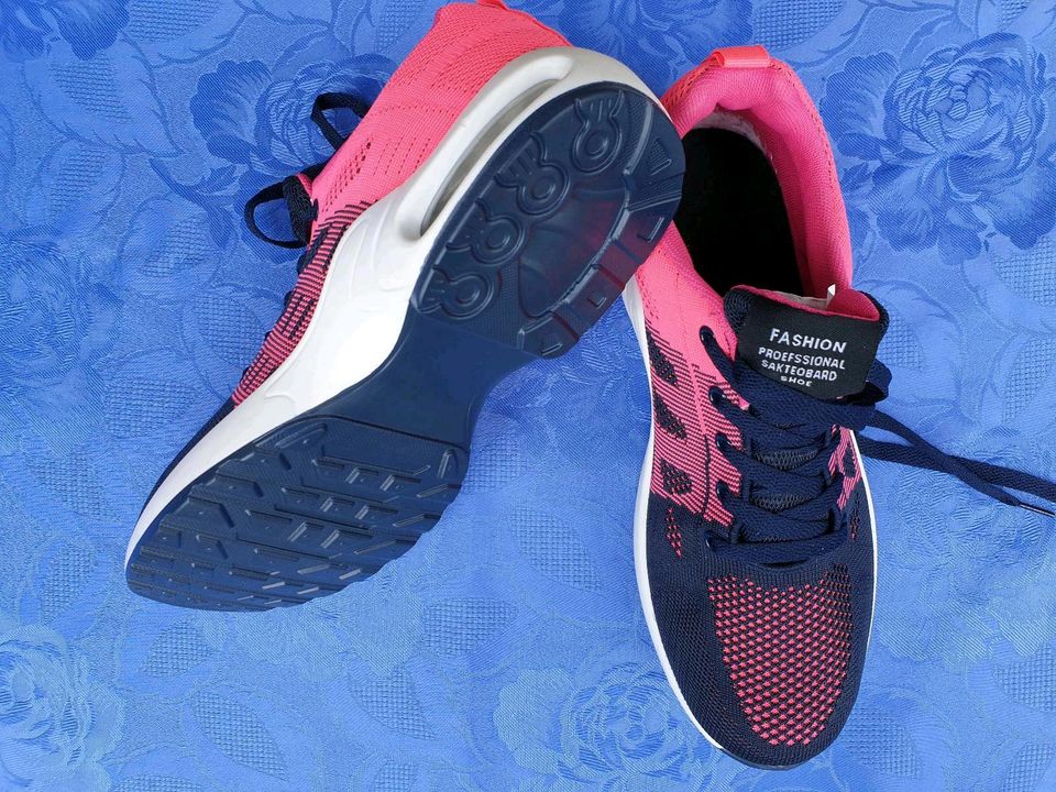 NEU Sneaker 99€NP pink schwarz mit Stützsohle in Gifhorn