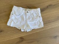 Shorts von Zara Größe 128/8 in weiß München - Au-Haidhausen Vorschau