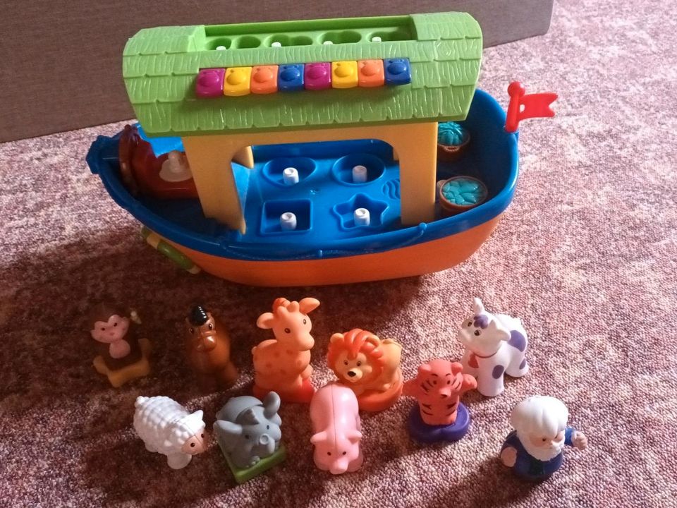 Spielzeug Baby,Noahs Ark, Schiff mit Sound u. Figuren, Kiddiekand in Penig