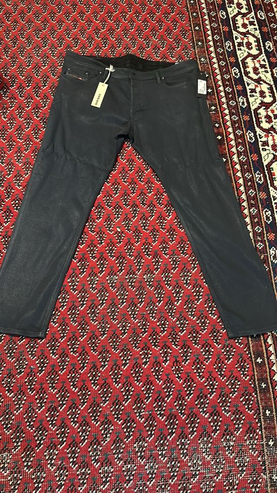 Diesel Jeans Neu 38x30 - Dunkelblau / Schwarz in Nauheim