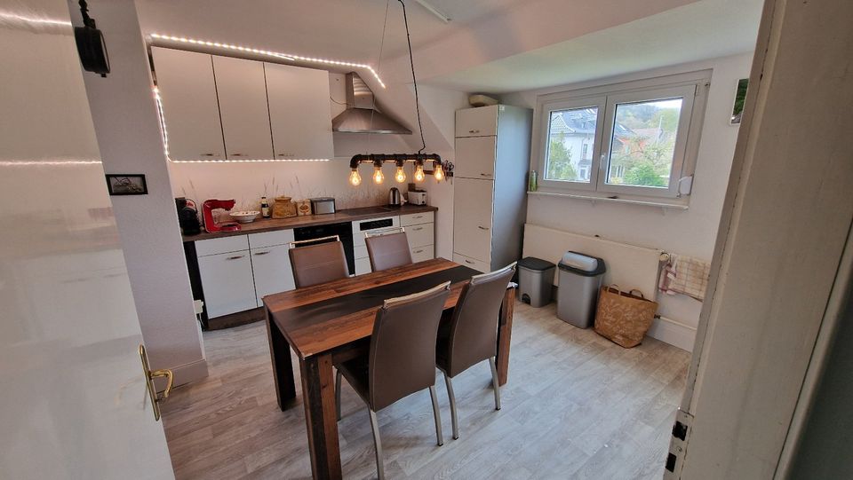 Frisch renovierte 2-Zimmer-Wohnung, voll möbiliert und eingericht in Aachen